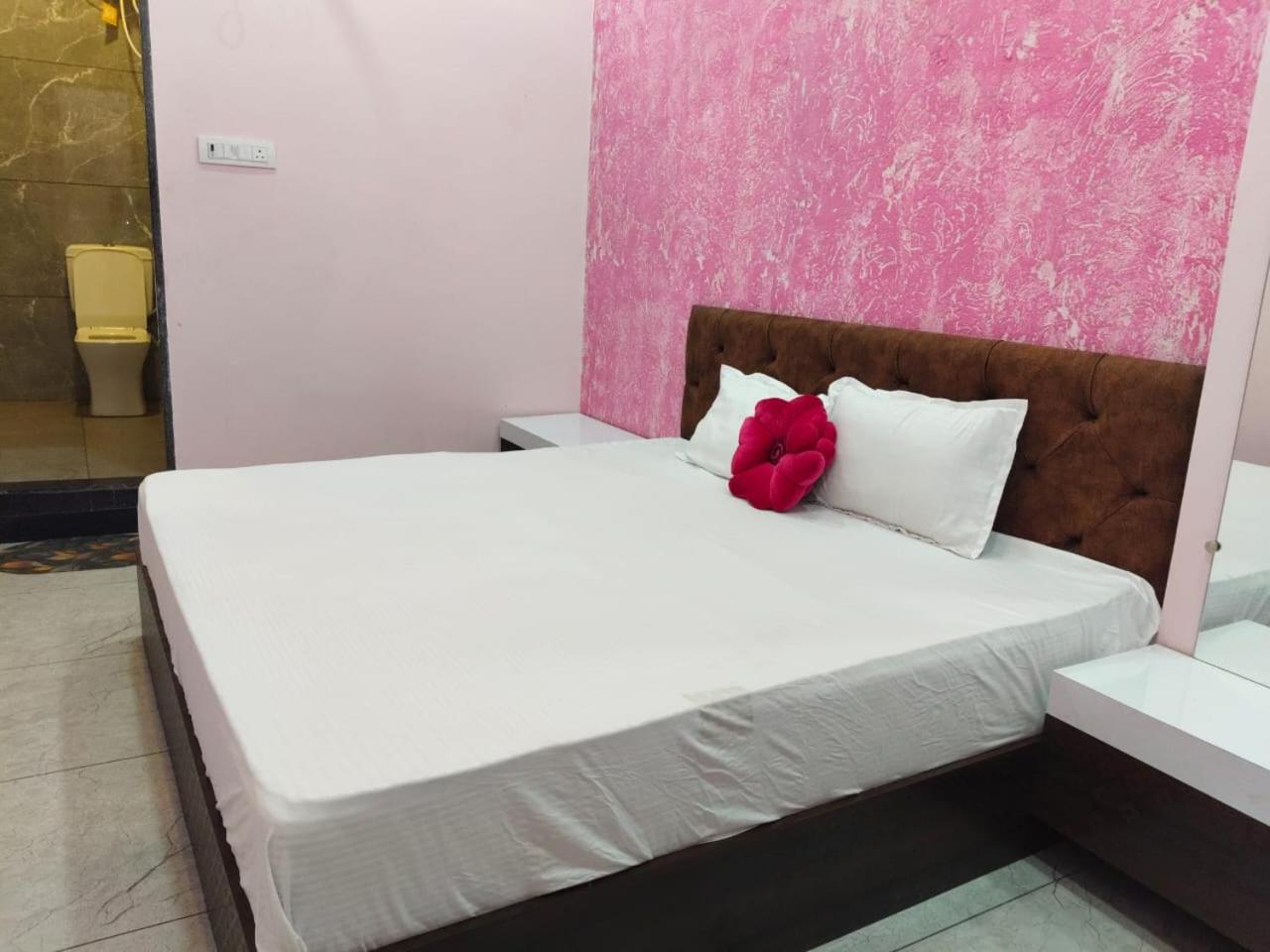 Anant Home Stay Ujjain Phòng bức ảnh